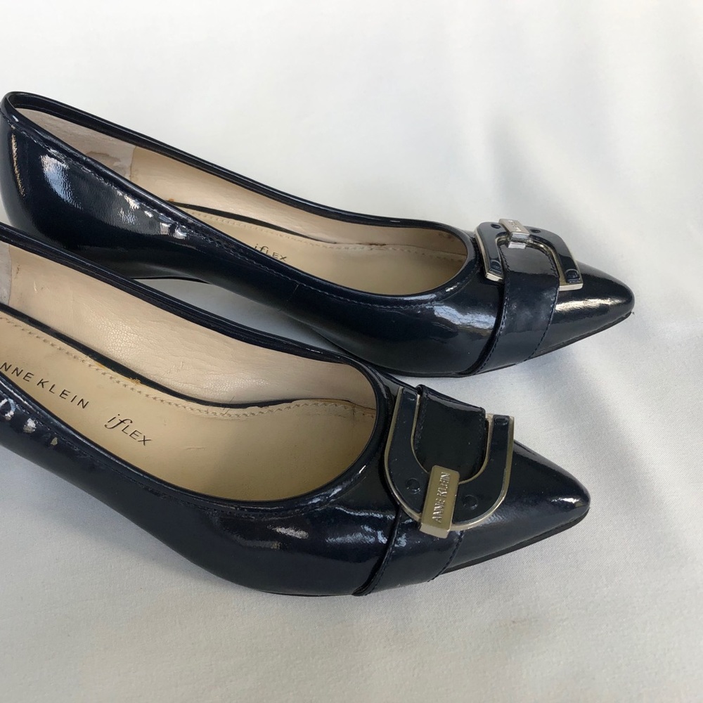Anne Klein Kitten Heels Leather Buckle Navy 5.5